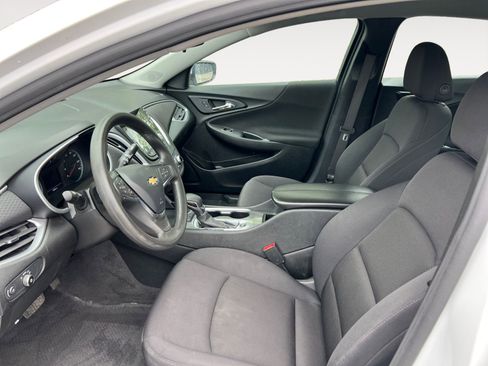 Used 2024 Chevrolet Malibu LT FWD image 8