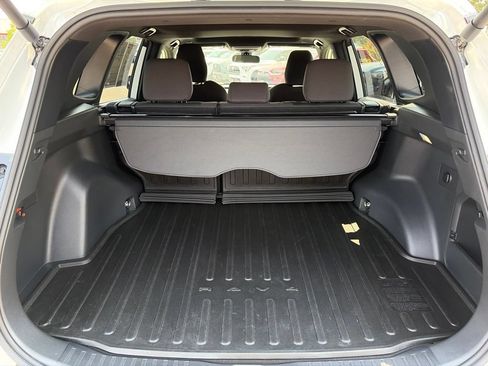 Used 2026 Toyota RAV4 SE w/ Convenience Package FWD image 19