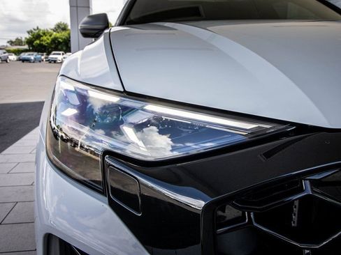 Used 2025 Audi RS Q8 performance image 6