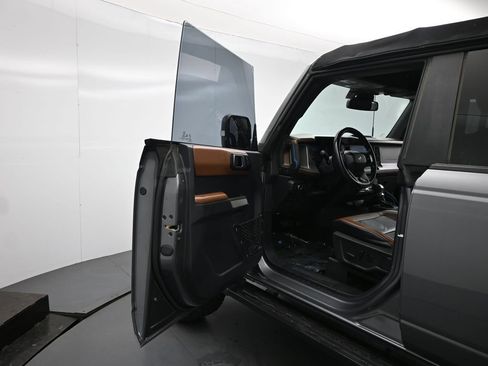 Certified 2021 Ford Bronco Outer Banks image 9