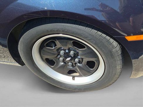 Used 2013 Chevrolet Camaro LS RWD image 7