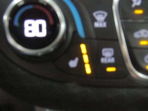 Used 2025 Chevrolet Malibu LT image 37