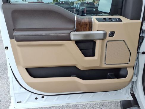 Used 2019 Ford F150 Lariat w/ Equipment Group 502A Luxury image 23