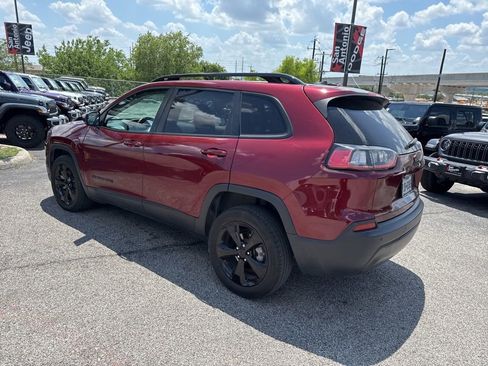Used 2021 Jeep Cherokee Latitude Plus FWD image 13