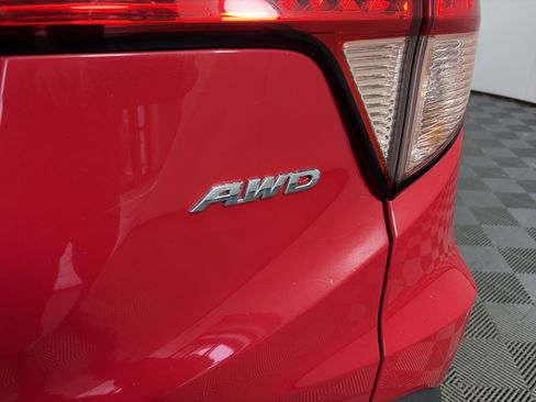 Used 2016 Honda HR-V LX image 17