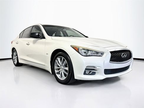 Used 2017 INFINITI Q50 3.0t Premium w/ Cargo Package (L95) RWD image 14