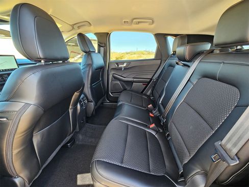 New 2026 Ford Escape SE image 20