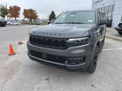 New 2025 Jeep Wagoneer Series II w/ Convenience Group I image 11