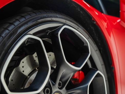 Used 2016 Lamborghini Huracan LP 580-2 RWD image 24