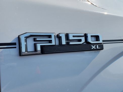 Used 2017 Ford F150 XL w/ Equipment Group 101A Mid RWD image 8
