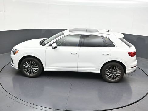 Used 2022 Audi Q3 2.0T Premium w/ Convenience Package AWD/4WD image 16