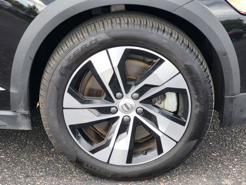 Certified 2024 Volvo V60 B5 Cross Country Plus AWD/4WD image 8