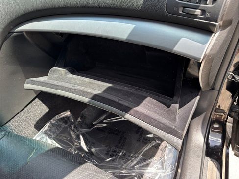 Used 2015 INFINITI Q40 RWD image 32