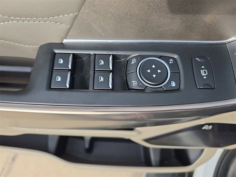 Used 2025 Ford F450 Platinum w/ Platinum Plus Package image 29