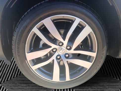 Used 2017 Honda Pilot Touring image 9