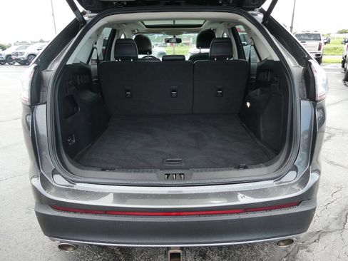 Used 2017 Ford Edge Titanium w/ Equipment Group 301A AWD/4WD image 16