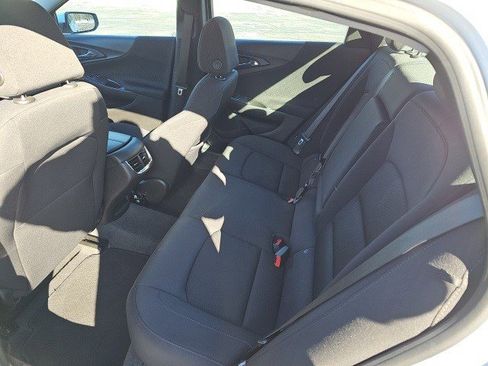 Used 2023 Chevrolet Malibu LT image 19