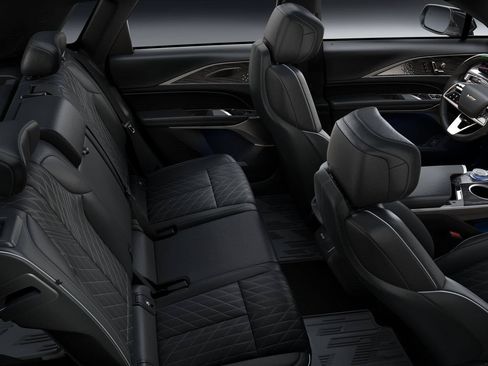 New 2026 Cadillac Lyriq V image 44