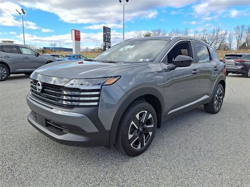 New 2026 Nissan Kicks SV image 4