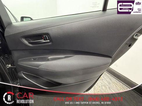 Used 2022 Toyota Corolla LE image 43