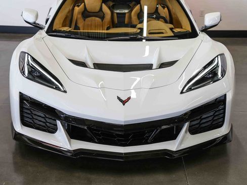 Used 2025 Chevrolet Corvette ZR1 w/ Battery Protection Package RWD image 6