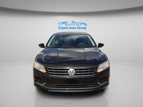 Used 2017 Volkswagen Passat 1.8T S image 8