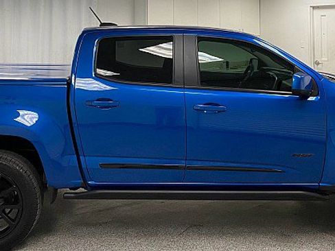 Used 2020 Chevrolet Colorado LT w/ Colorado RST Special Edition image 4
