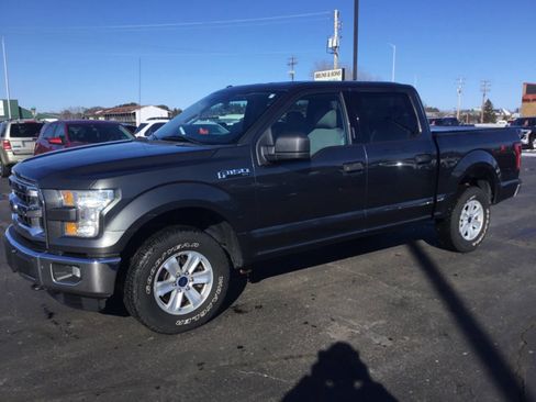 Used 2016 Ford F150 XLT image 1