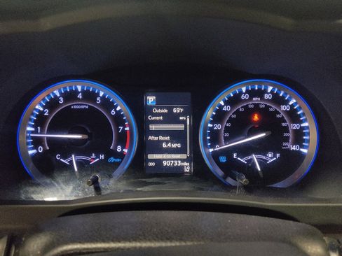 Used 2019 Toyota Highlander XLE image 23