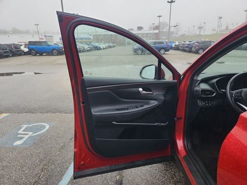 Used 2020 Hyundai Santa Fe SEL w/ Convenience + Premium Package image 11