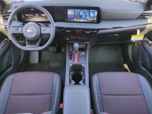New 2026 Nissan Kicks SR FWD image 15