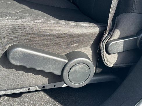 Used 2018 Jeep Wrangler Unlimited Sport S image 18