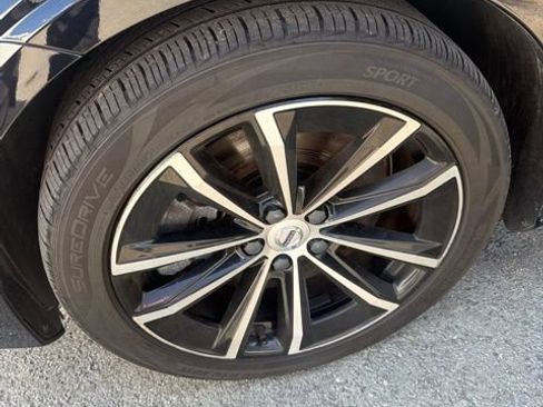 Used 2023 Volvo S60 T8 Plus AWD/4WD image 13