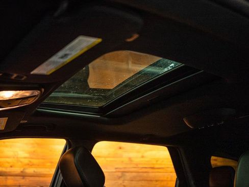 Used 2025 Dodge Durango GT image 25