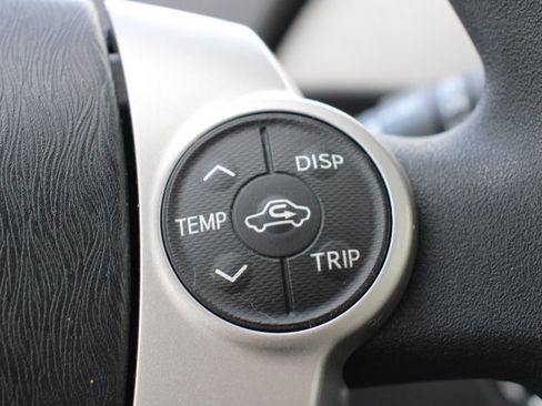 Used 2015 Toyota Prius Three image 24