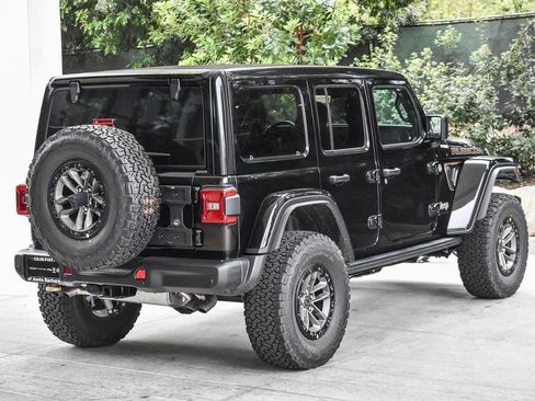 New 2025 Jeep Wrangler Unlimited Rubicon 392 image 6