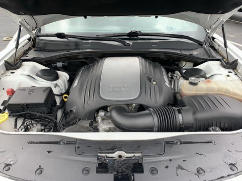 Used 2019 Dodge Charger R/T w/ Plus Group RWD image 32