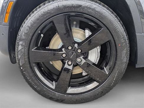 New 2026 Land Rover Defender 130 S image 10