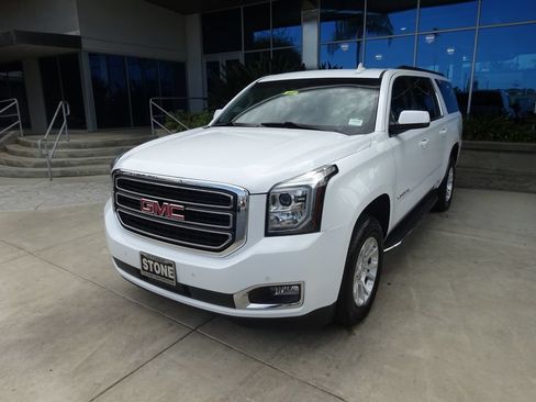 Certified 2019 GMC Yukon XL SLT w/ Open Road Package RWD image 3