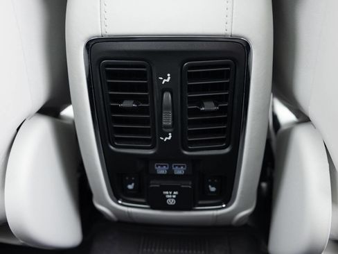 Used 2018 Jeep Grand Cherokee Summit AWD/4WD image 31
