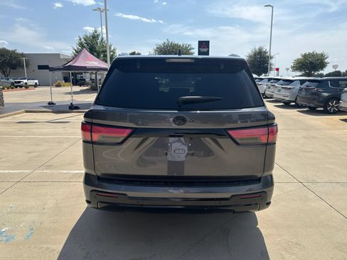 Used 2026 Toyota Sequoia Platinum AWD/4WD image 4