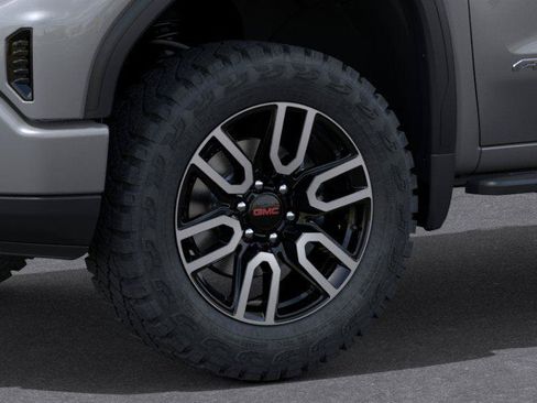 New 2026 GMC Sierra 1500 AT4 w/ AT4 Premium Package AWD/4WD image 9