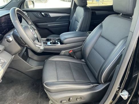 Certified 2025 Buick Enclave Preferred AWD/4WD image 16