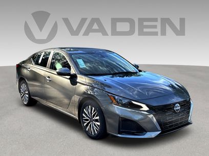 New 2025 Nissan Altima 2.5 SV