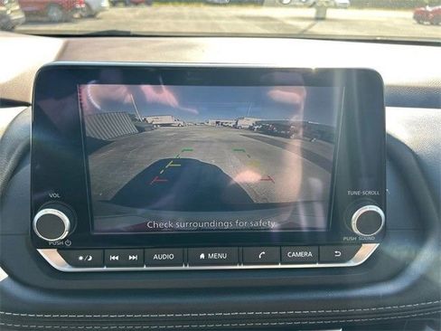 Used 2023 Nissan Rogue SV w/ SV Premium B Package FWD image 28