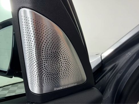 New 2026 BMW X7 M60i image 14