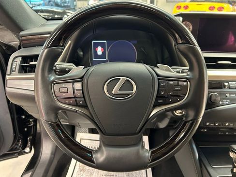 Used 2019 Lexus ES 350 350 w/ Premium Package image 10