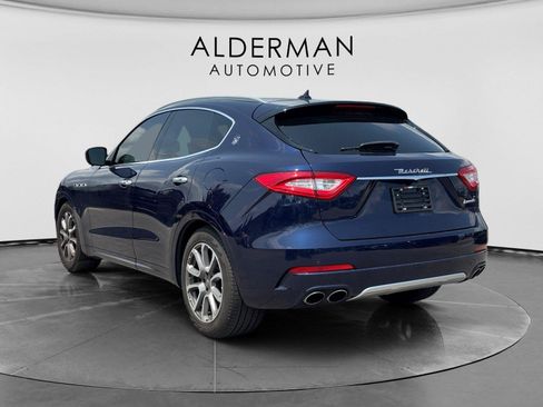 Used 2017 Maserati Levante S AWD/4WD image 3