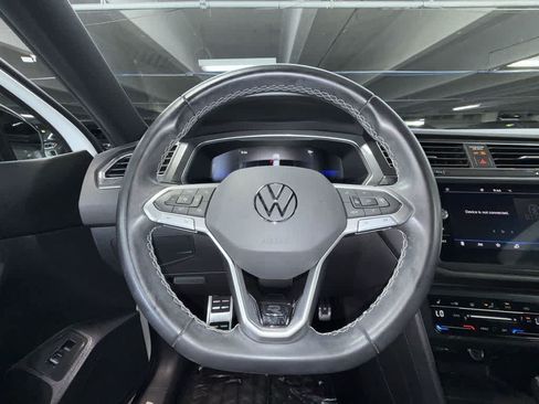 Certified 2023 Volkswagen Tiguan SE R-Line FWD image 15