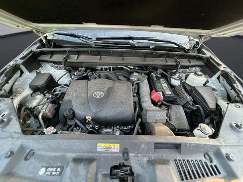 Used 2022 Toyota Highlander XSE FWD image 35